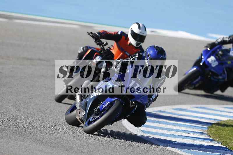 /02 28.-31.01.2025 Moto Center Thun Jerez/blau-blue/96